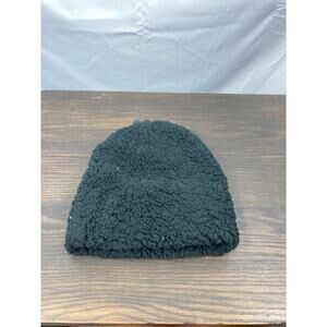 NWT Collection 18 fuzzy beanie hat
